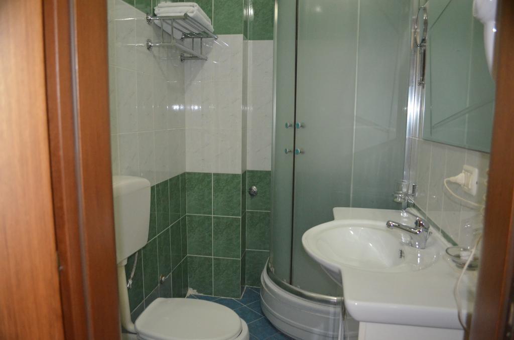 Hotel Dyrrah Durrës 외부 사진
